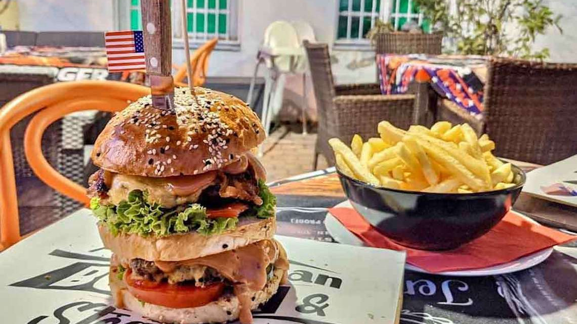 Hambi ajánlat! Óbudatál és desszert 2 főnek az American Burger & Steak House-ban!